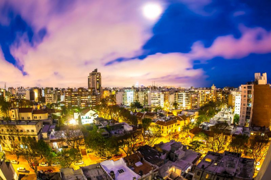 Aparición de extrañas luces rojas en Uruguay